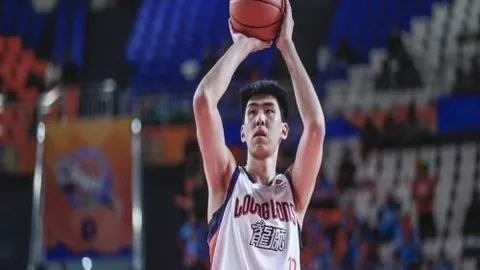 中国世预赛首战旗开得胜，击败印尼队进阶18强